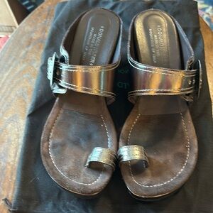 Donaled J Pliner ladies wedge sandals size 9 1/2